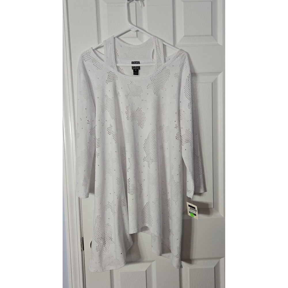 Ciara Sun Woo Womans Cover-up Size XL New with tags‎ White eyelet.